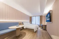 HanTing Hotel (Zibo Boshan Bus Station) Hotels near Ping'an Palace