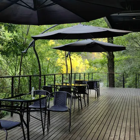 Cloud Nine Inn Tonglu