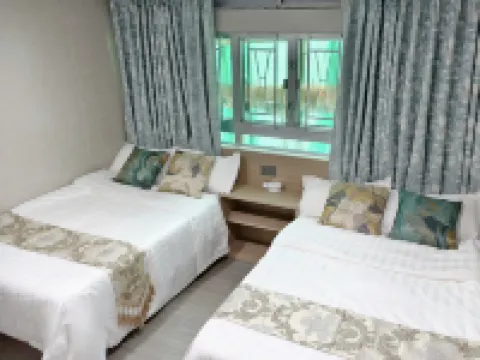 Hong Kong New Style Guest House (Mong Kok MTR Station Exit E1) Các khách sạn gần Mong Kok