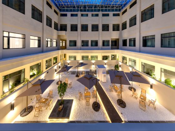 Atour Hotel Lhasa the Potala Palace Plaza Beijing Middle Road