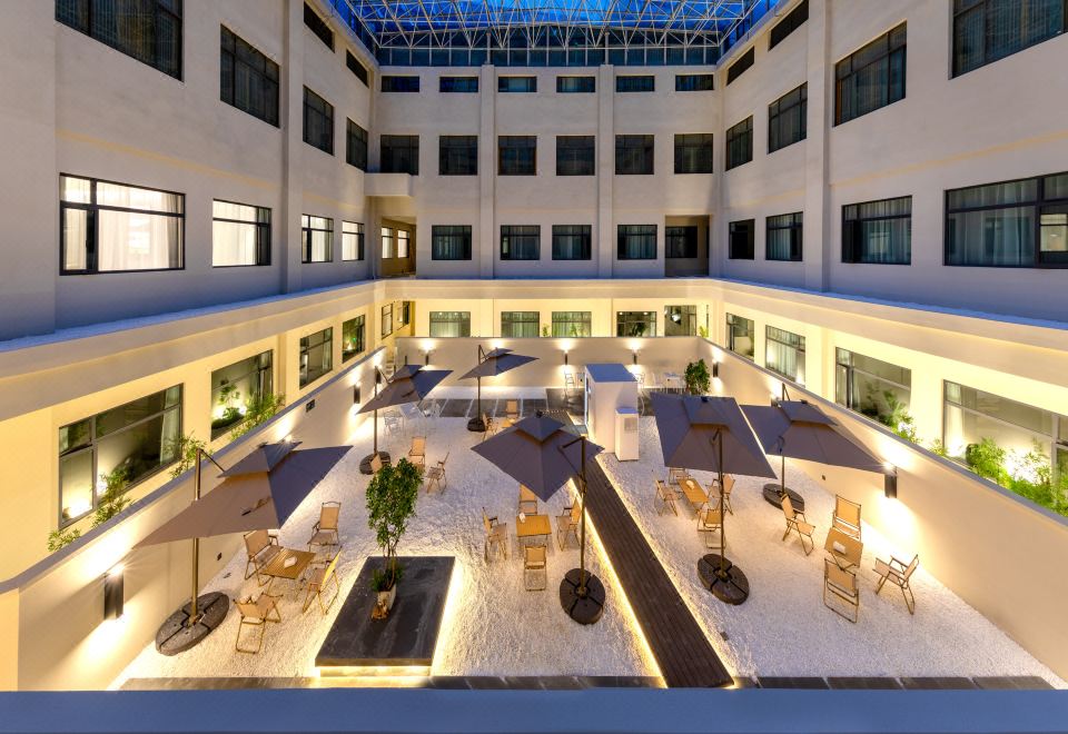 hotel overview picture