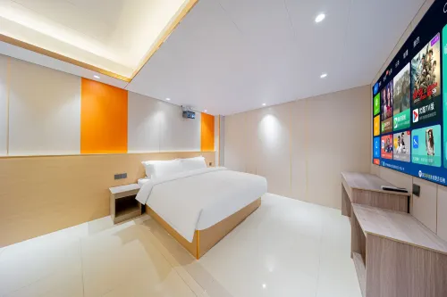 Xinyuan Boutique Apartment (Chaozhou West Lake Park Branch)