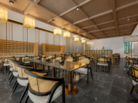 Golmud Railway Station Huanghe Middle Road Atour Hotel Hotels in Golmud