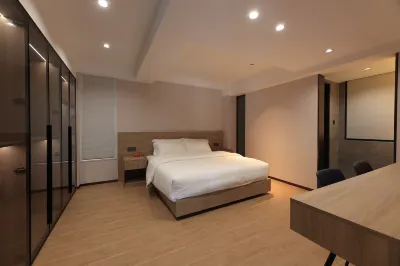 Pinshe Apartment Hotels near Dajun Passenger Transport Terminal