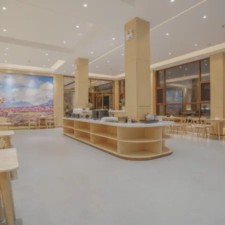 Yunduo Peach Blossom Hotel (Bomi Plaza)