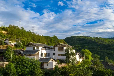 LUX* Tea Horse Road Sangushui Hotels in Yulong