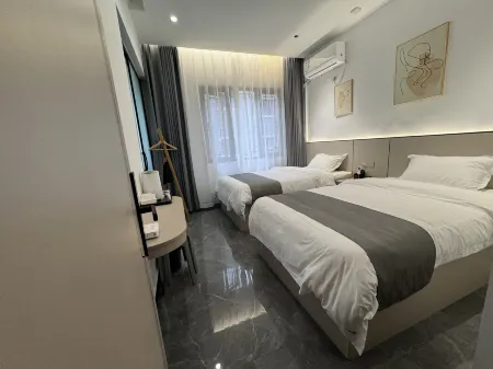 Yinian Homestay Отели рядом с достопримечательностью «Hong'an Ancient Town»