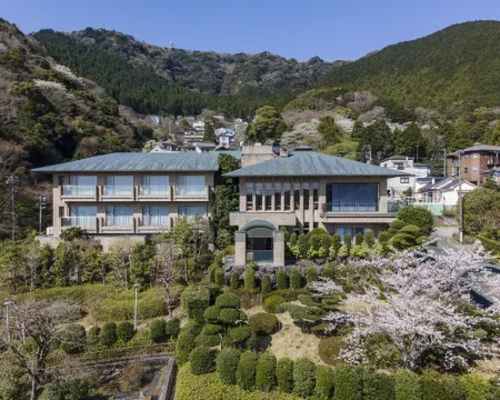 ARyokan Kingetsu Atami Sanso Shuttle service โรงแรมในอะตะมิ