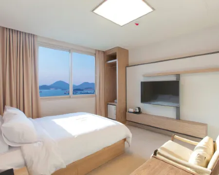 Yeosu Stay Hotel Business โรงแรมในยอซู