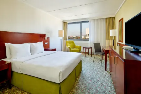 Courtyard by Marriott Duesseldorf Seestern Отели рядом с достопримечательностью «Музей «НРВ-Форум»»