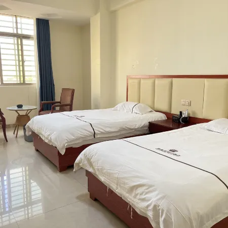 Liguo New Crown Holiday Hotel