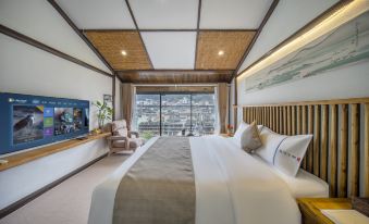 Longqi, Phoenix, waterfront, high end B & B