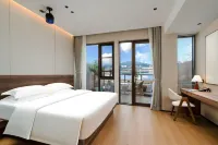 Pengshan Four Seasons River View Hotel Hotels near Pengshan Passenger Transport Center