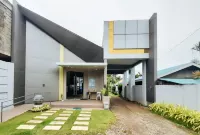 RedDoorz@Lazarian Hotel and Resort Cagayan Valley Hotels near Sentinela Cove