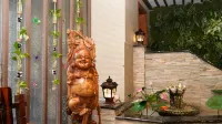 Pineapple Hotel Hotels in Linshu