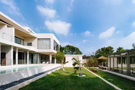 FengYaSong YeXiangLi Hotle ·Romantic Islands Отели рядом с достопримечательностью «Boundary Island»