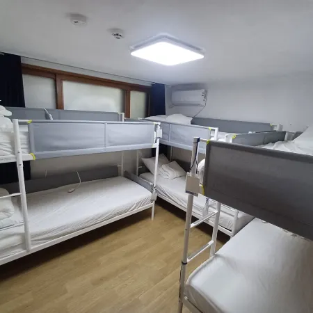 Ocean's Guesthouse Отели рядом с достопримечательностью «Музей Trick Eye»
