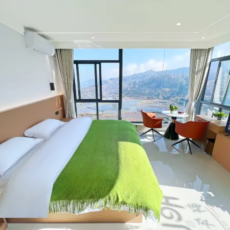 Yuanyang Azheke Colorful Terraced Fields Scenic Homestay (Sisutai)