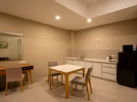 Zenith Suites Cameron Hotels near Vegetable Market