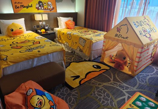 3. 크라운 플라자 ..