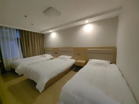 Holiday Inn Shanghai Viberly
