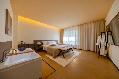 Xinzhou Huaxi Hot Spring Homestay (Xinzhou Ancient Town Branch)