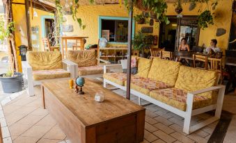 Los Amigos Nest Hostel