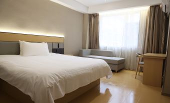 Eman Hotel (Sanpailou Street Hongqiao Subway Station Branch)