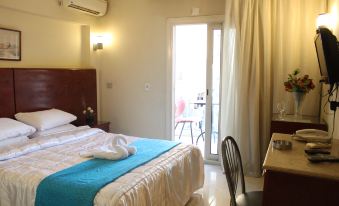 Pharaohs Hotel