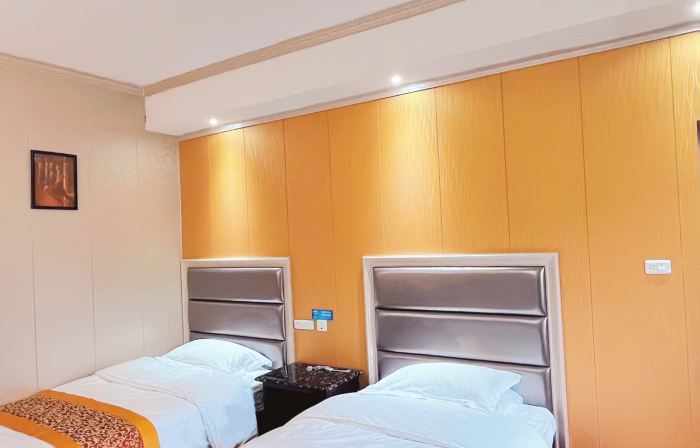 Huitong Yingchun Hotel