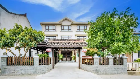 Floral Hotel· Wuxi Xingyun Liushui Hotel (Lingshan Giant Buddha Nianhuawan Branch) Отели рядом с достопримечательностью «Junzhang Mountain»