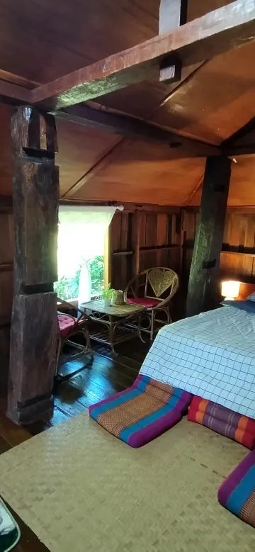 ห้องเตียงใหญ่ 1 เตียง วิวภูเขา