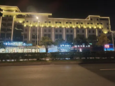 Magnotel Hotel (Yangzhou East High Speed Railway Station) Hotel berhampiran Jiangsu Automobile Technician Institute