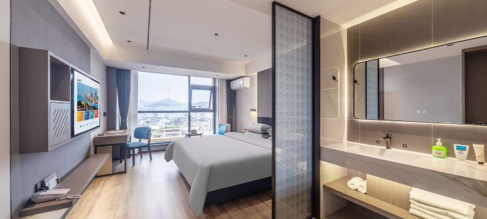 Jiaxin Hotel (Luzhou Bubugao New World) Hotels in Luzhou