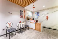 樸願•SunnyBreezeVilage｜設計師民宿（珠江路美食街萬達廣場店）
