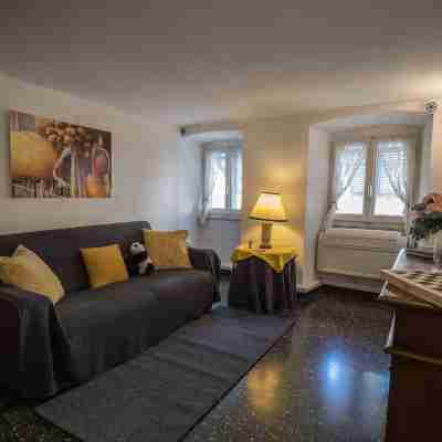 Mainetta Sea View Apartment with AC Dining/Meeting Rooms