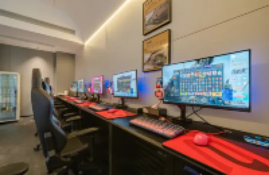 六安陸岸電競飯店