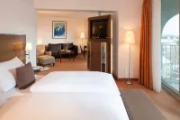 Dorint Hotel An der Kongresshalle Augsburg Hotels in der Nähe von Autobahnsee