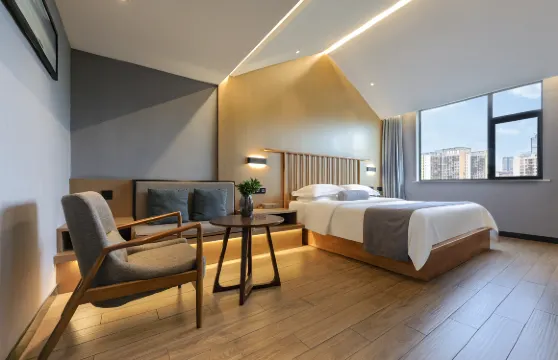 新荷花酒店（岳陽南站店）