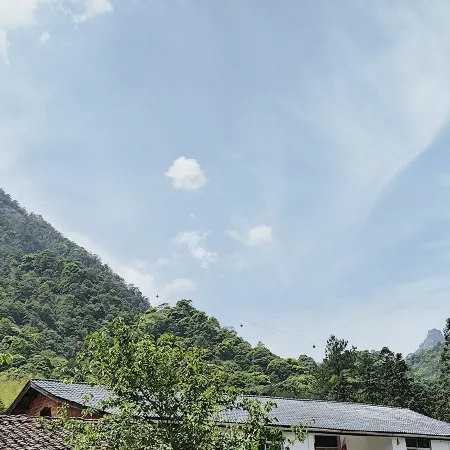 Qingfeng · Mingyueju (Eastern Sanqingshan Scenic Area Jinsha Cableway)