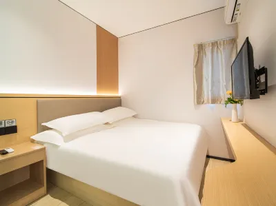 Changee Hotel MINI (Shanghai Baicheng Railway Station Zhongtan Road Subway Station) Hoteles en Life Hub @ Daning