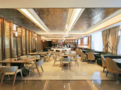 Hengfa International Hotel(near the Weiyuan Tower) فنادق في لونغ شي