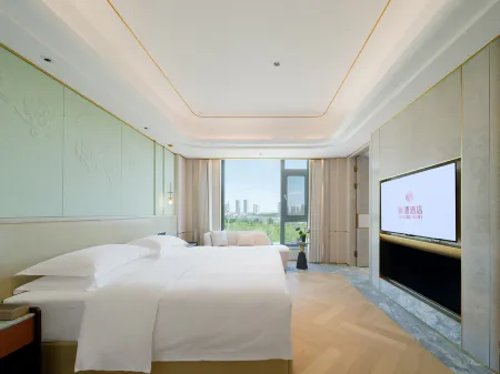 RONGDE HOTEL Отели рядом с достопримечательностью «Mengguxiangqi Square»