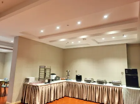 Xiaogan Fairmanno hotel