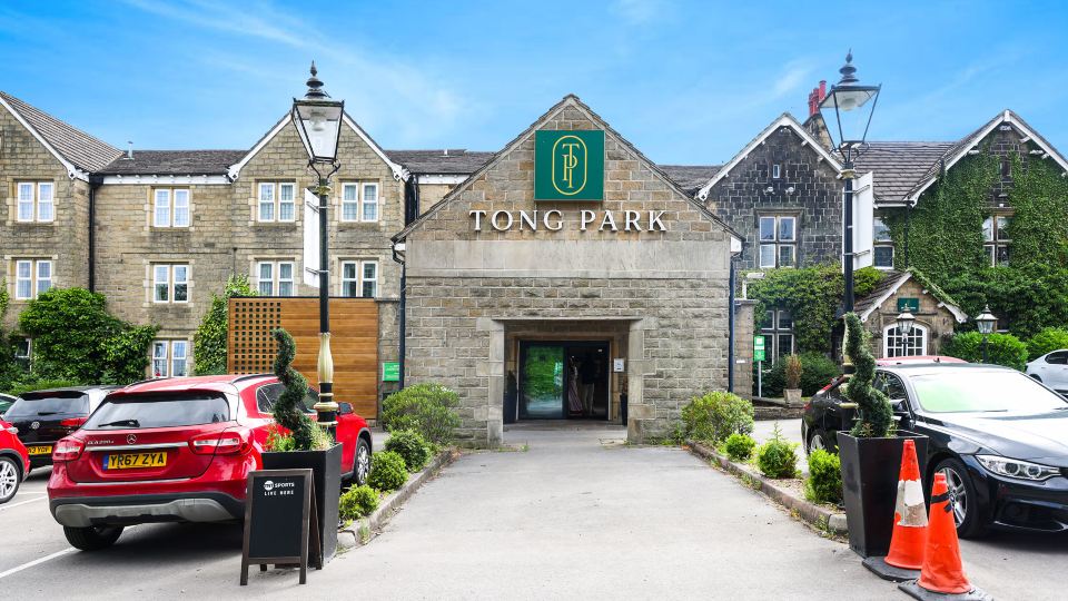 Tong Park Hotel