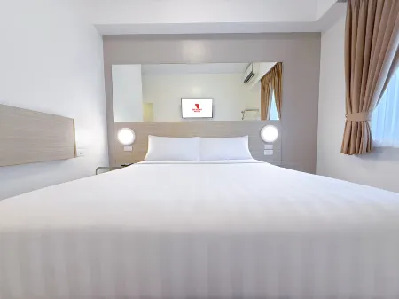 Red Planet Makati Amorsolo Отели рядом с достопримечательностью «Манила Зу»