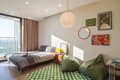 Calm Homestay - Osen Ecopark Lakeview Hotels in Phung Cong