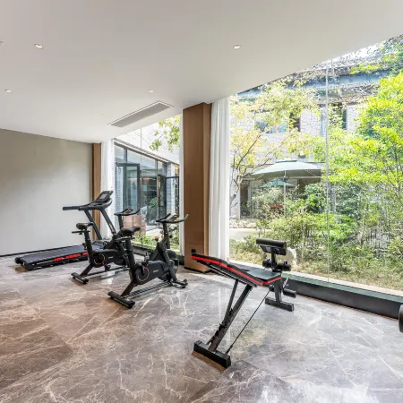 Yunhe Yebao Hotel (Shaoxing Olympic Sports Center Branch)