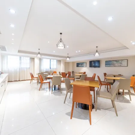 City Convenience Hotel (Honghu Shopping Park Bao'an Plaza) Hotels in Honghu