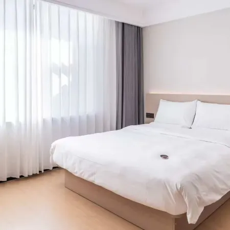 Yayue Hotel (Hami City Yingbin Avenue)